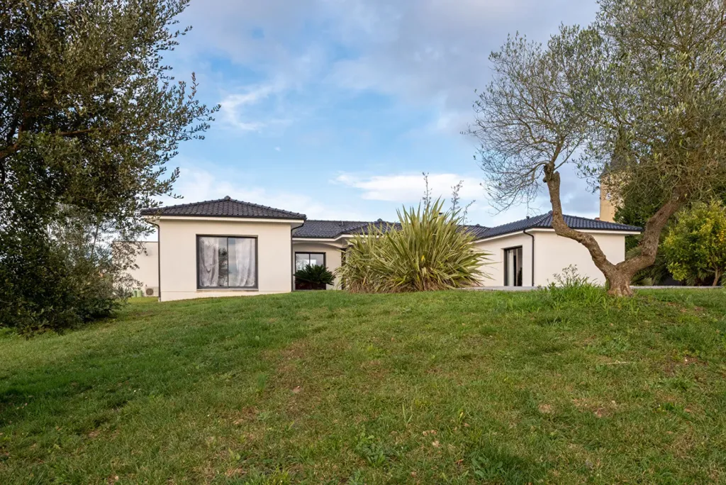 Photo du bien refANC825